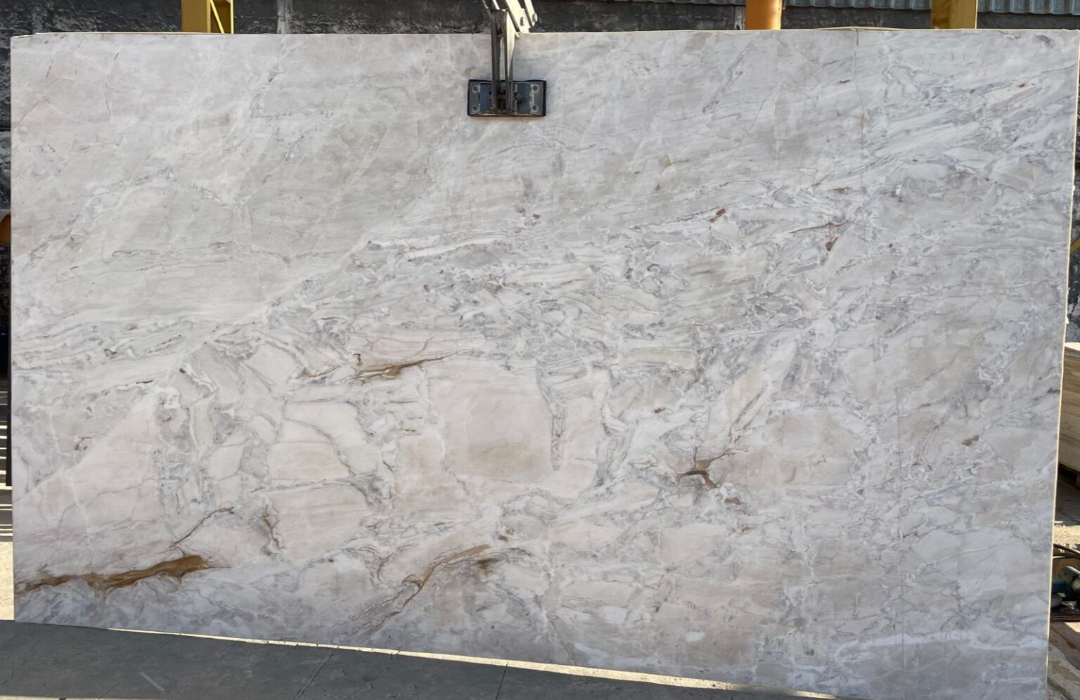 marmore branco parana gold